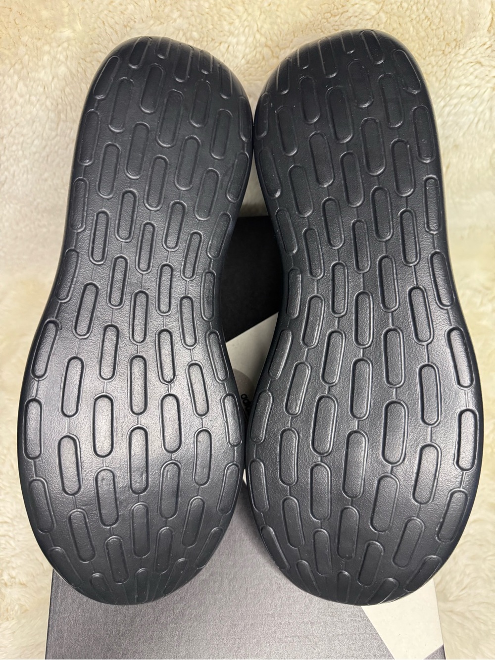 NEW in Box adidas Black Slip-On Athletic Men’s Sneakers - Picture 5 of 6